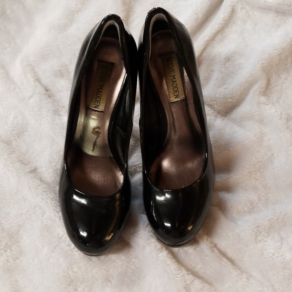 STEVE MADDEN black stilettos